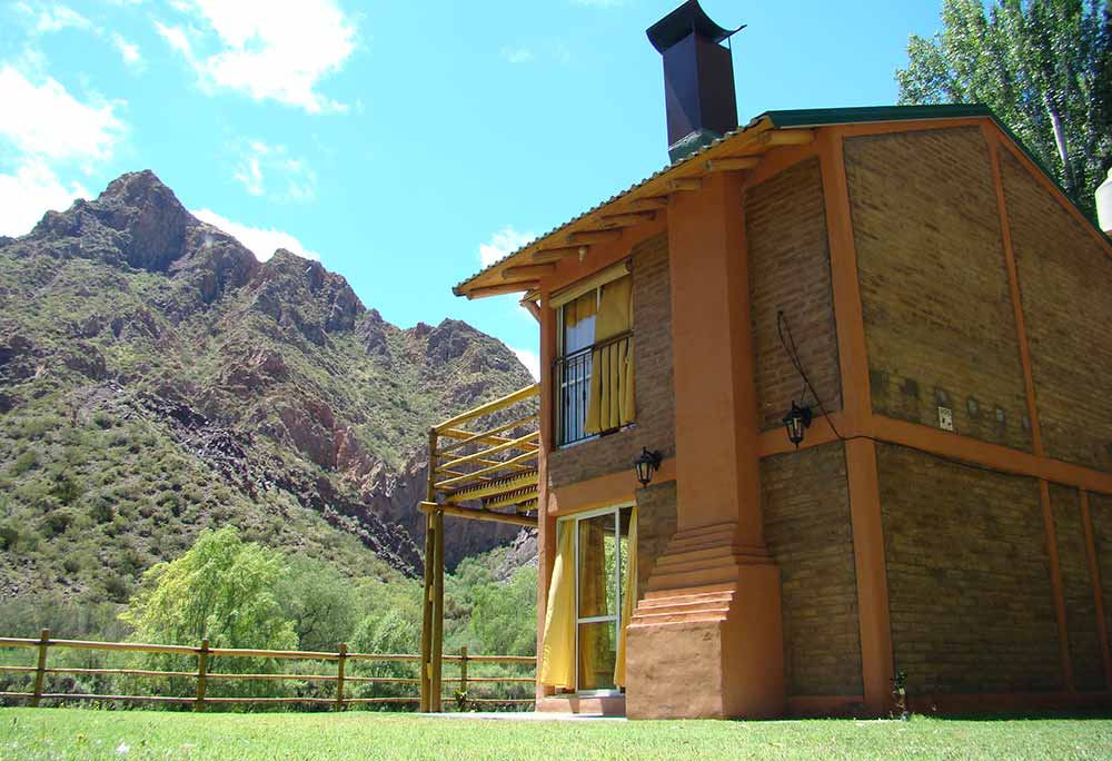 cabaña en rio Atuel